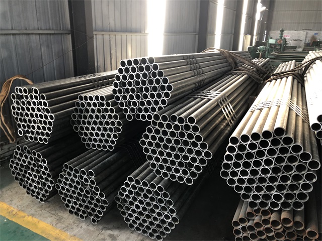 黔西南小口径厚壁无缝钢管